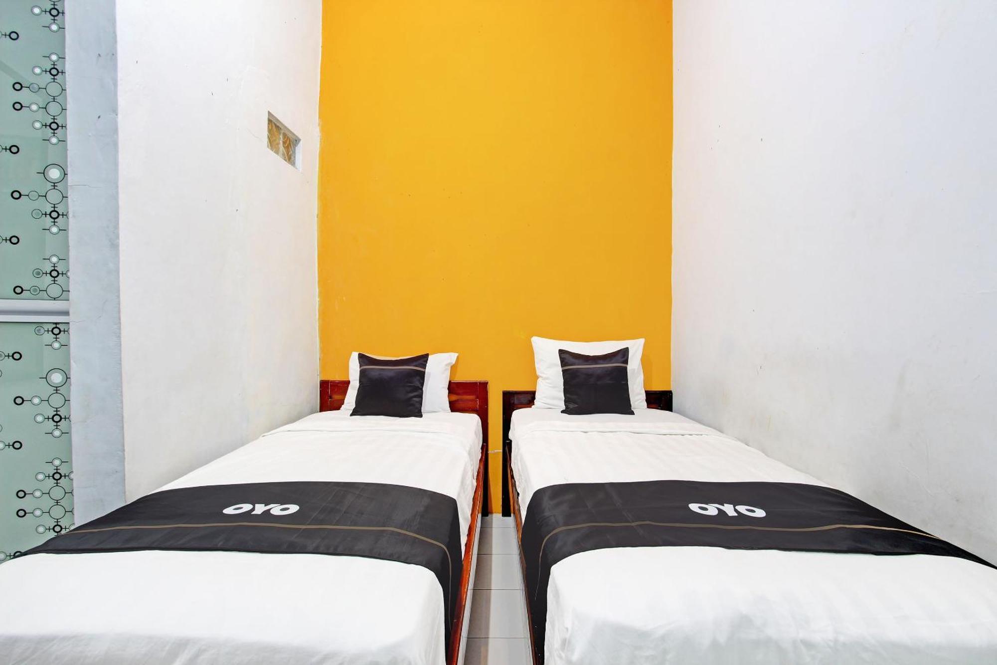 Capital O 92929 Hotel New Tirta Kencana Syariah Tegal  Exterior foto